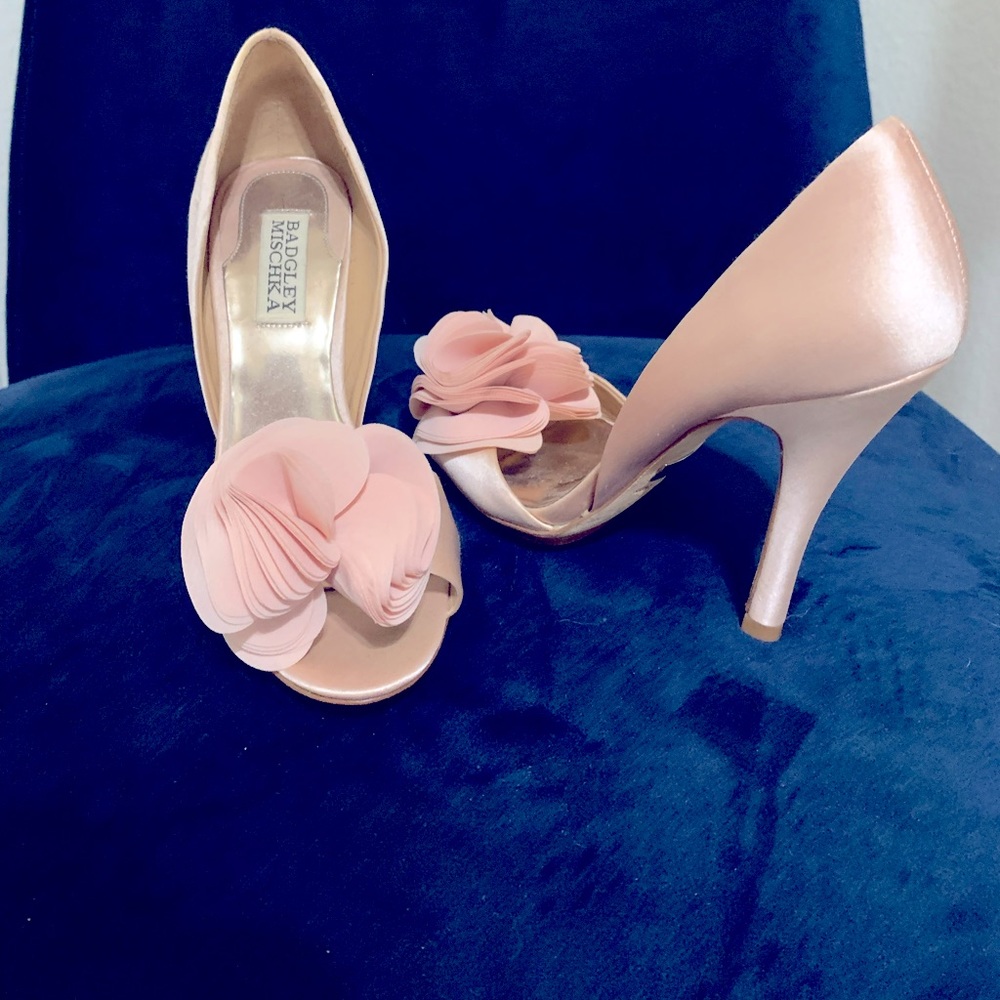 Badgley Mischka light pink rose silk heels